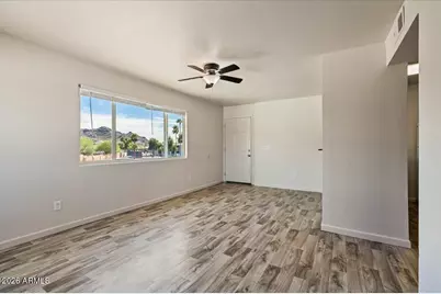 1346 E Mountain View Road #Apt 207, Phoenix, AZ 85020 - Photo 12