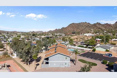 1346 E Mountain View Road #207, Phoenix, AZ 85020 - Photo 10
