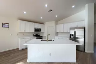 12474 S 175th Ave, Goodyear, AZ 85338 - Photo 8