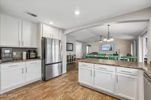 3036 W Country Club Terrace, Phoenix, AZ 85027 - Photo 10