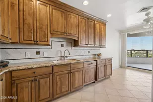 1040 E Osborn Rd, Phoenix, AZ 85014 - Photo 16