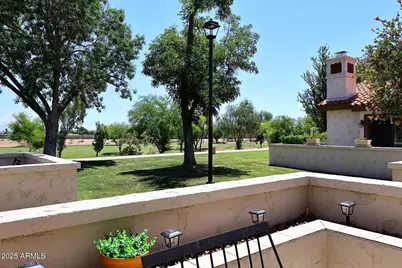 6249 N 78th Street #13, Scottsdale, AZ 85250 - Photo 2