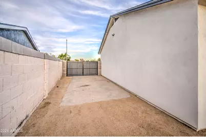 19854 N 29th Street, Phoenix, AZ 85050 - Photo 38