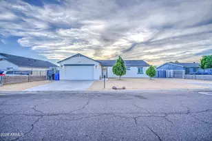 19854 N 29th St, Phoenix, AZ 85050 - Photo 2