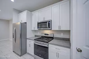 19854 N 29th St, Phoenix, AZ 85050 - Photo 16