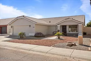 17252 N 45th St, Phoenix, AZ 85032 - Photo 2