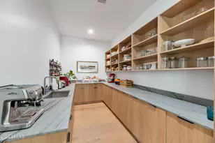 10420 N 64th Pl, Paradise Valley, AZ 85253 - Photo 24