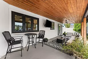 2021 S Saguaro Cir, Mesa, AZ 85202 - Photo 2