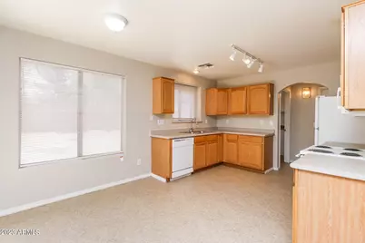 12925 W Holly Street, Avondale, AZ 85392 - Photo 6