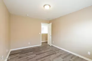 5809 S 27th Ln, Phoenix, AZ 85041 - Photo 8
