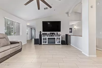 10346 N 68th Lane, Peoria, AZ 85345 - Photo 8