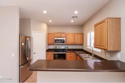 2581 E Bellerive Drive, Chandler, AZ 85249 - Photo 8