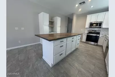 659 W Jahns Court, Casa Grande, AZ 85122 - Photo 4