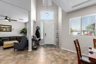 5111 W Cavedale Dr, Phoenix, AZ 85083 - Photo 4