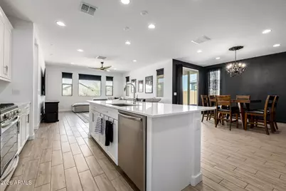 11886 N 189th Lane, Surprise, AZ 85388 - Photo 14