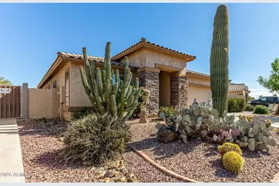 202 E Rock Wren Drive, San Tan Valley, AZ 85143 - Photo 6