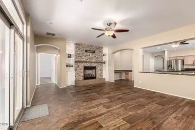 202 E Rock Wren Drive, San Tan Valley, AZ 85143 - Photo 10