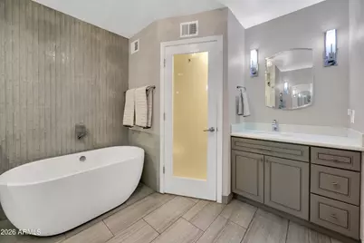 960 W Knowles Circle, Mesa, AZ 85210 - Photo 20