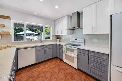 960 W Knowles Circle, Mesa, AZ 85210 - Photo 12