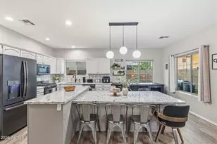 15938 W Port Royale Ln, Surprise, AZ 85379 - Photo 4