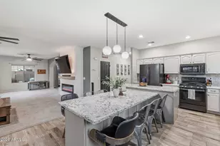 15938 W Port Royale Ln, Surprise, AZ 85379 - Photo 16