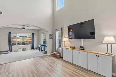 15938 W Port Royale Lane, Surprise, AZ 85379 - Photo 10