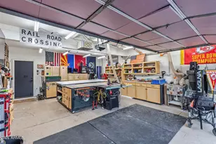 15938 W Port Royale Ln, Surprise, AZ 85379 - Photo 32