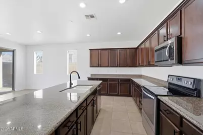 22462 E Camina Plata Avenue, Queen Creek, AZ 85142 - Photo 4