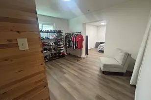 8042 N 28th Ave, Phoenix, AZ 85051 - Photo 36