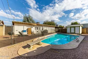 8042 N 28th Ave, Phoenix, AZ 85051 - Photo 28