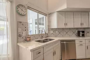 4889 W Carla Vista Ct, Chandler, AZ 85226 - Photo 10