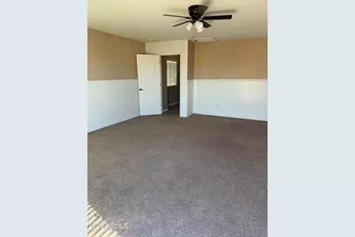 1016 W Basswood Avenue, San Tan Valley, AZ 85140 - Photo 6