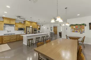 8410 W Sands Ct, Peoria, AZ 85383 - Photo 4