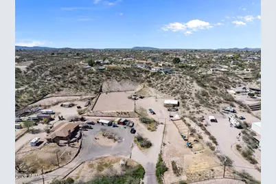 630 S Kellis Road, Wickenburg, AZ 85390 - Photo 2