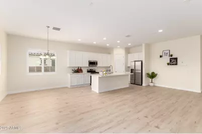 18453 W Elwood Street, Goodyear, AZ 85338 - Photo 8