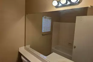 9163 W Davis Rd, Peoria, AZ 85382 - Photo 14
