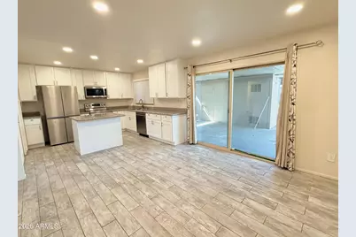 6742 N 43rd Avenue, Glendale, AZ 85301 - Photo 10