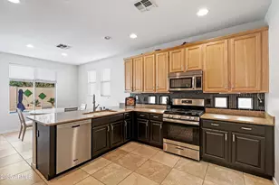 16018 W Shangri La Rd, Surprise, AZ 85379 - Photo 20