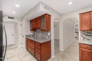 11430 N Blue Ridge Dr, Sun City, AZ 85351 - Photo 2