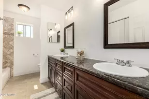 906 E Jasmine St, Mesa, AZ 85203 - Photo 28