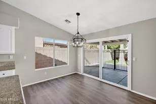 1304 W Bluefield Ave, Phoenix, AZ 85023 - Photo 10