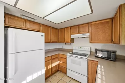 7408 N 68th Drive, Glendale, AZ 85303 - Photo 10