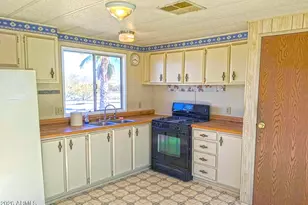 67292 Palm Dr, Salome, AZ 85348 - Photo 10