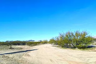 67292 Palm Dr, Salome, AZ 85348 - Photo 14