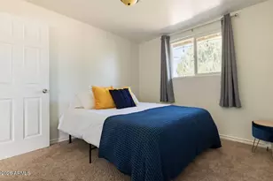 6320 W Mitchell Dr, Phoenix, AZ 85033 - Photo 6