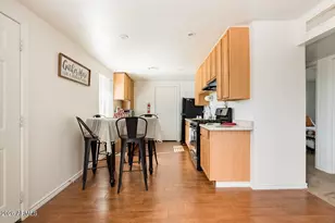 6320 W Mitchell Dr, Phoenix, AZ 85033 - Photo 4