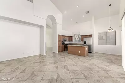 8760 W Augusta Avenue, Glendale, AZ 85305 - Photo 10