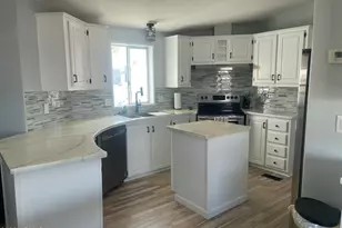11411 N 91st Ave, Peoria, AZ 85345 - Photo 2