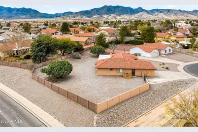 1920 Sunburst Place, Sierra Vista, AZ 85635 - Photo 2