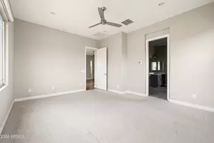 3276 E Los Gatos Dr, Phoenix, AZ 85050 - Photo 16